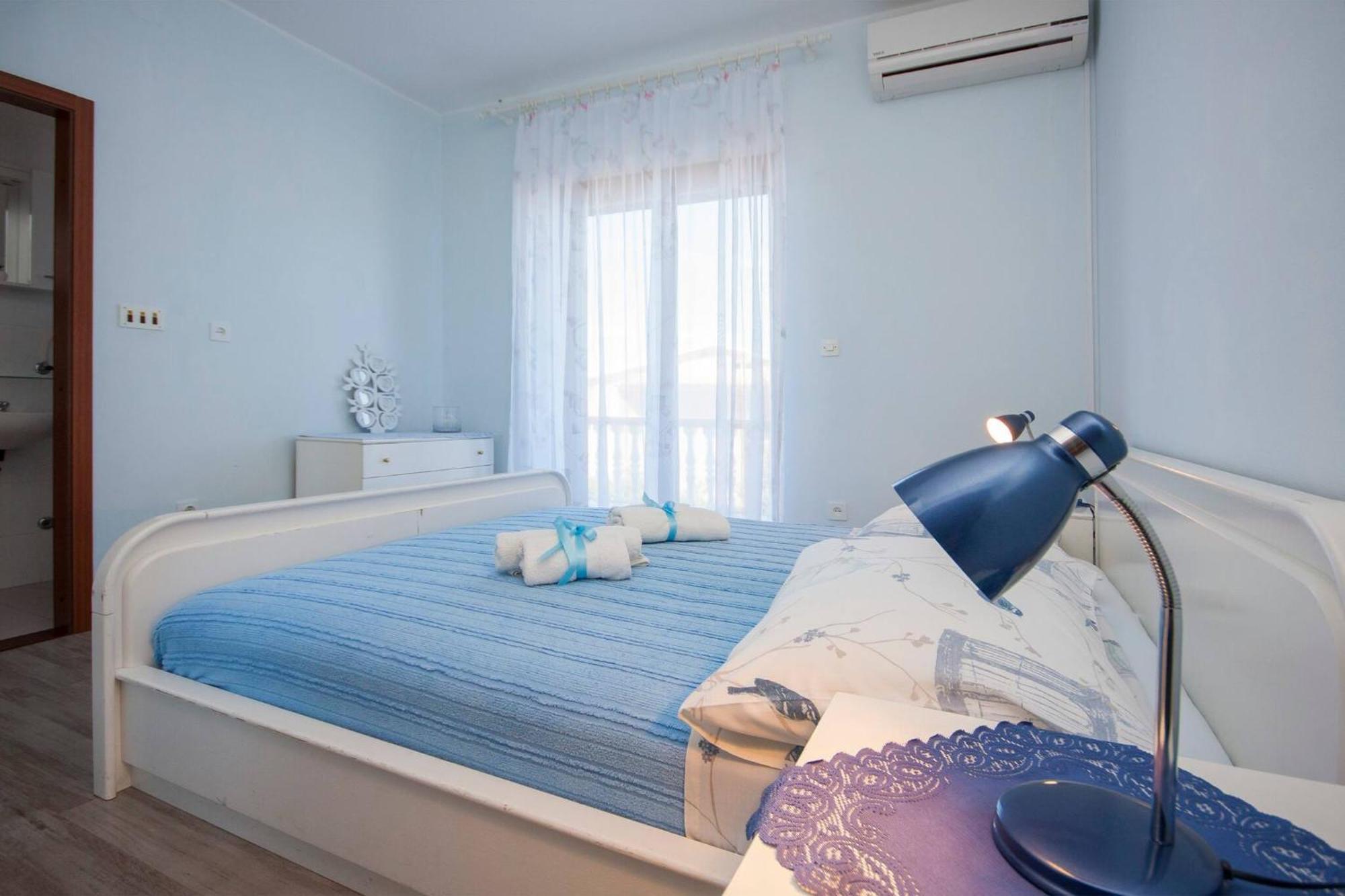 Family Apartments & Rooms Mikelin Primošten Dış mekan fotoğraf