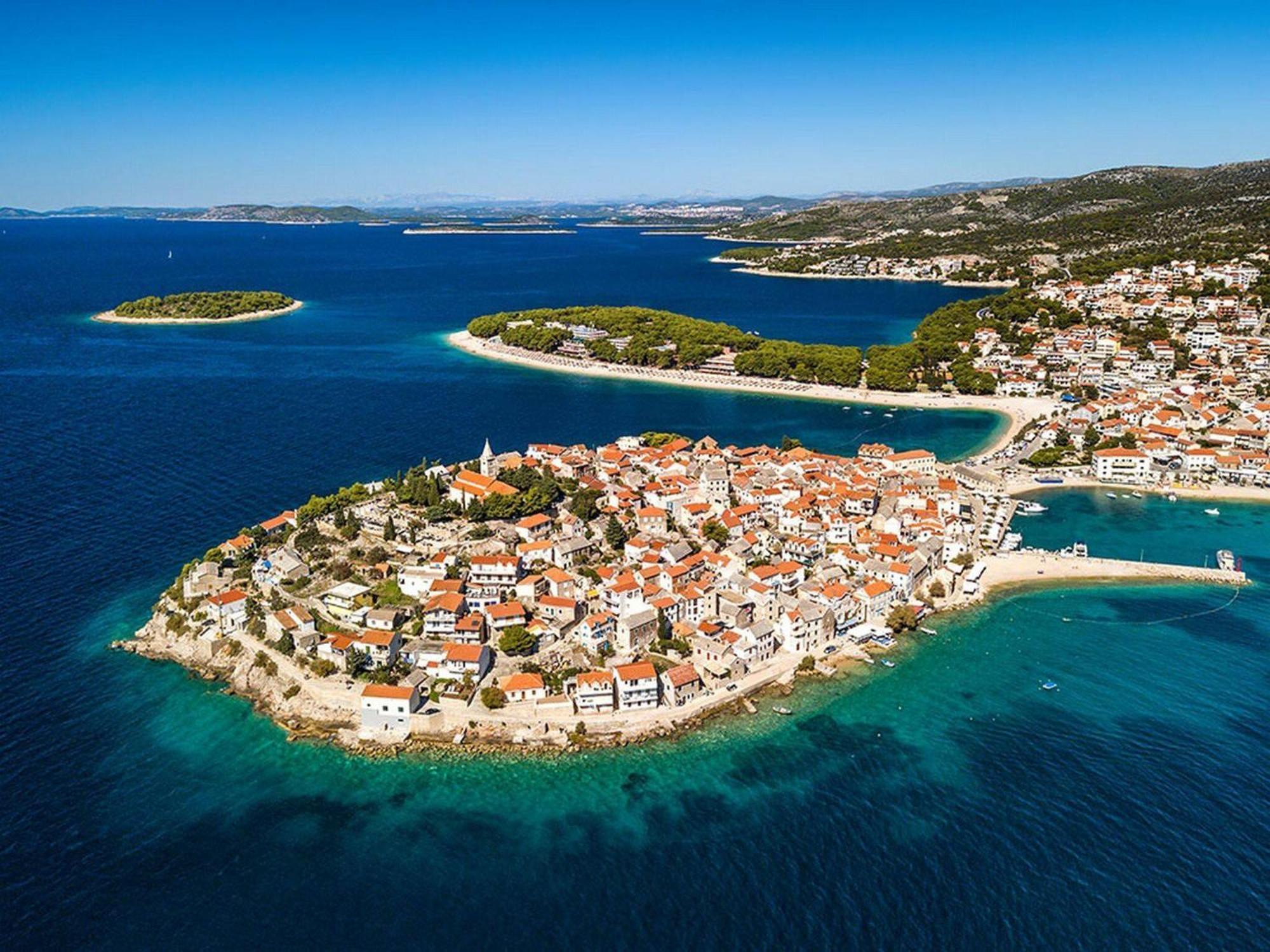 Family Apartments & Rooms Mikelin Primošten Dış mekan fotoğraf